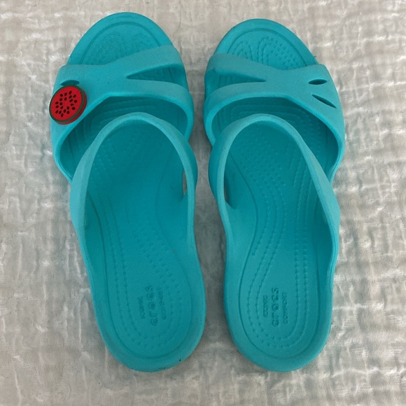 Crocs woman’s size 6 strapped sandals - Picture 4 of 10